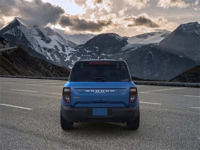 2025 Ford Bronco Sport Outer Banks photo 3