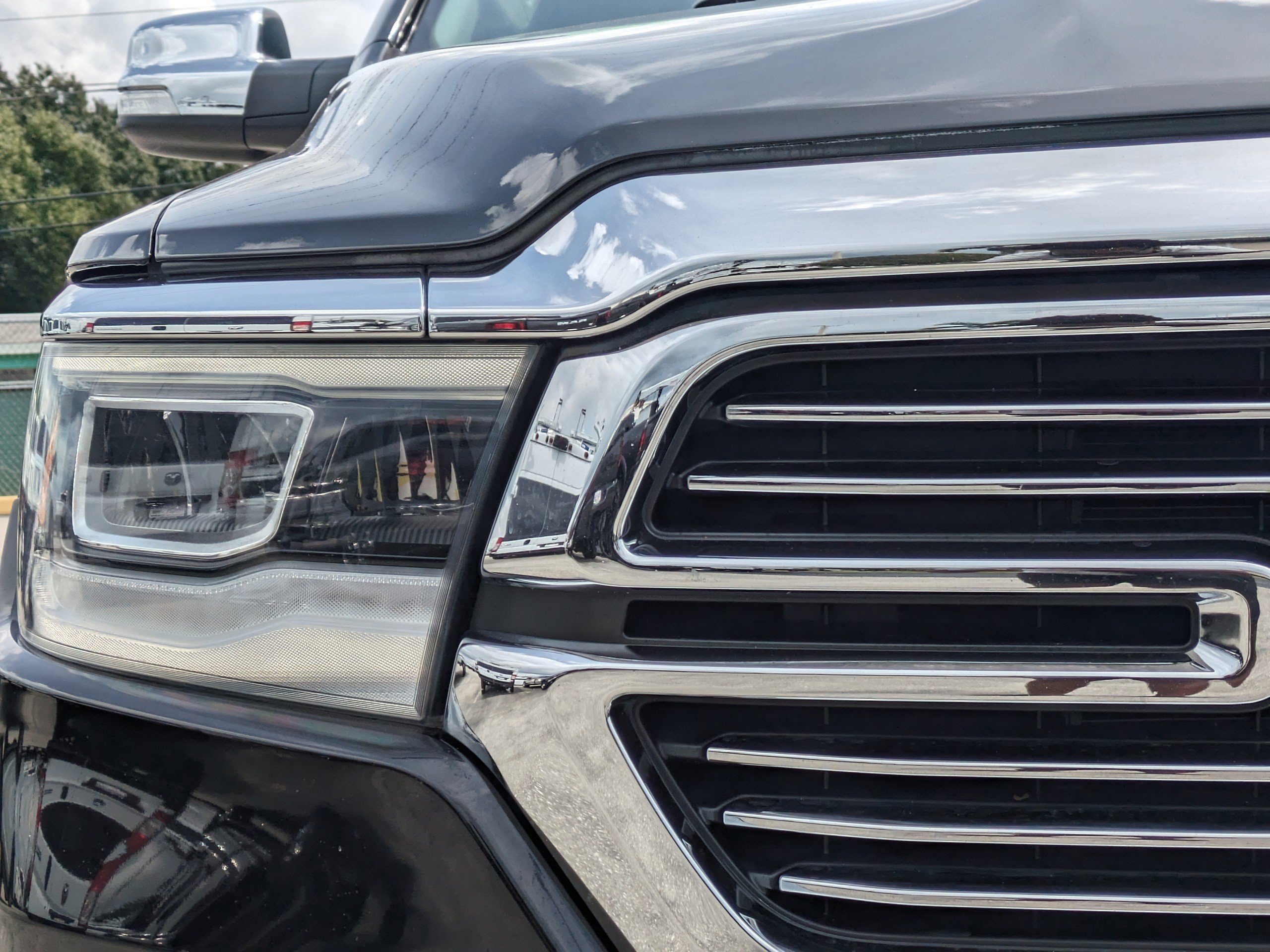 2021 Ram 1500 Laramie photo 9