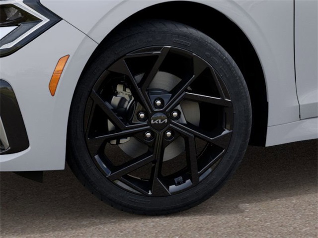 2026 Kia K5 GT-Line photo 9