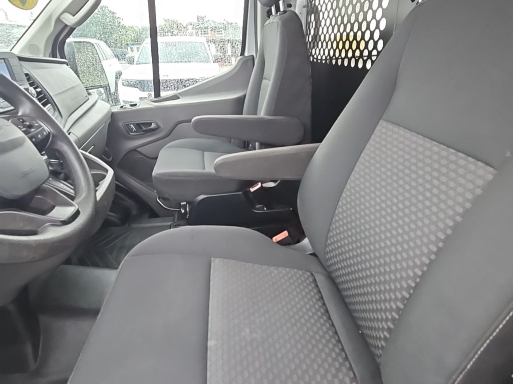 2023 Ford Transit photo 13
