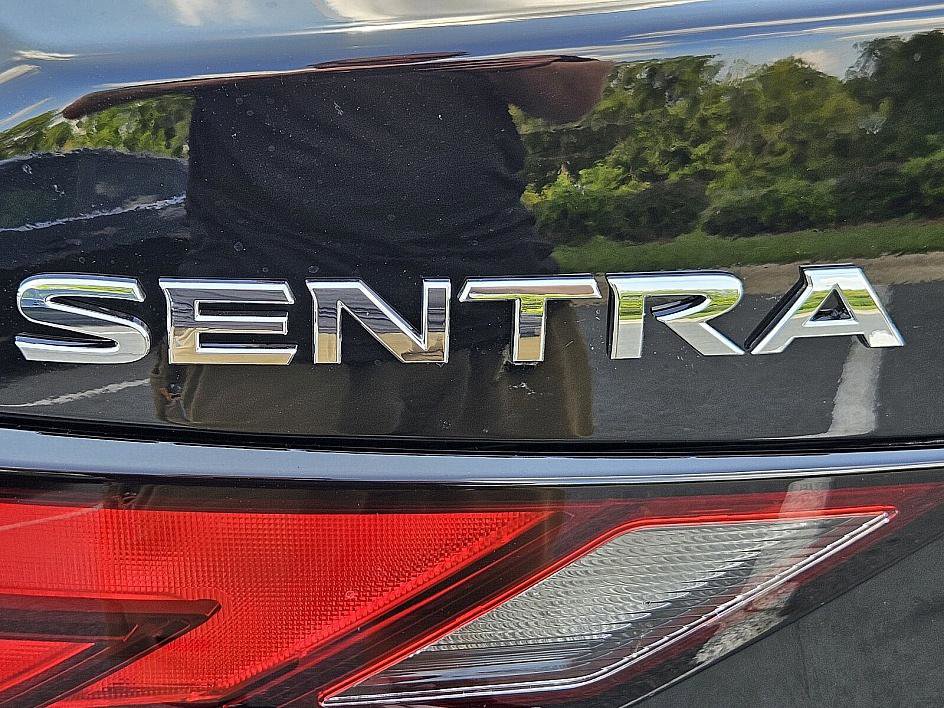 2025 Nissan Sentra S photo 12