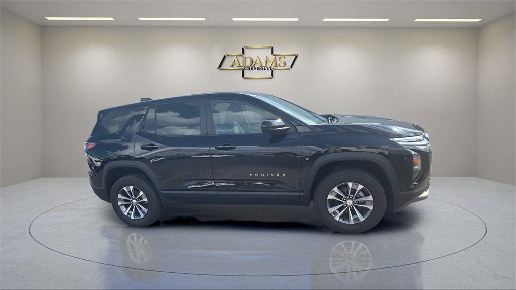 2026 Chevrolet Equinox LT photo 8