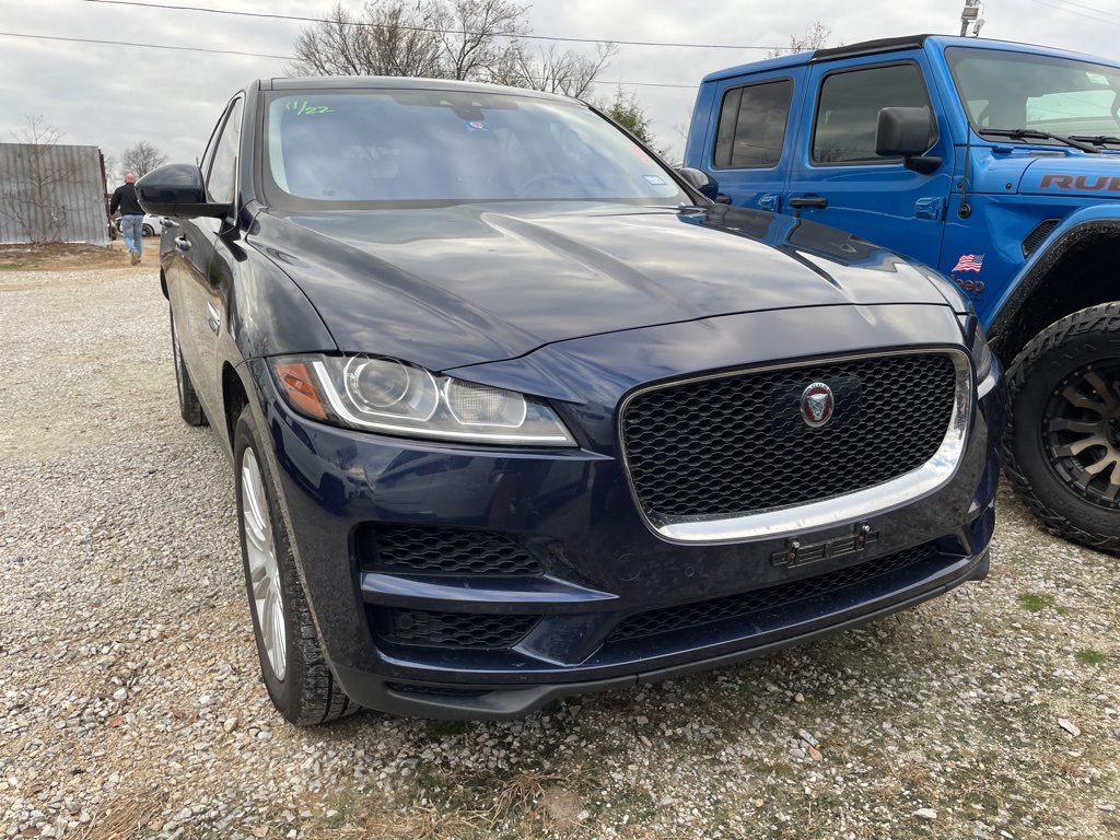 2019 Jaguar F-PACE Premium photo 3