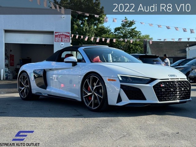 Pre-Owned 2022 Audi R8 V10 performance