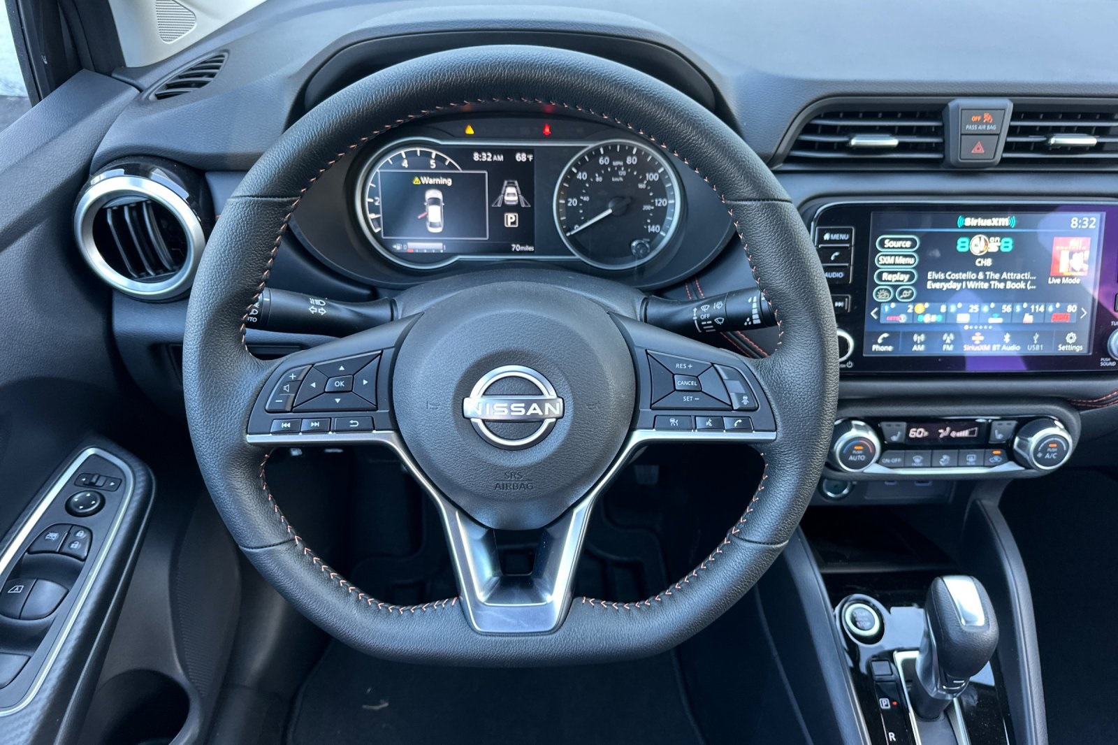 2025 Nissan Versa 1.6 SR photo 15