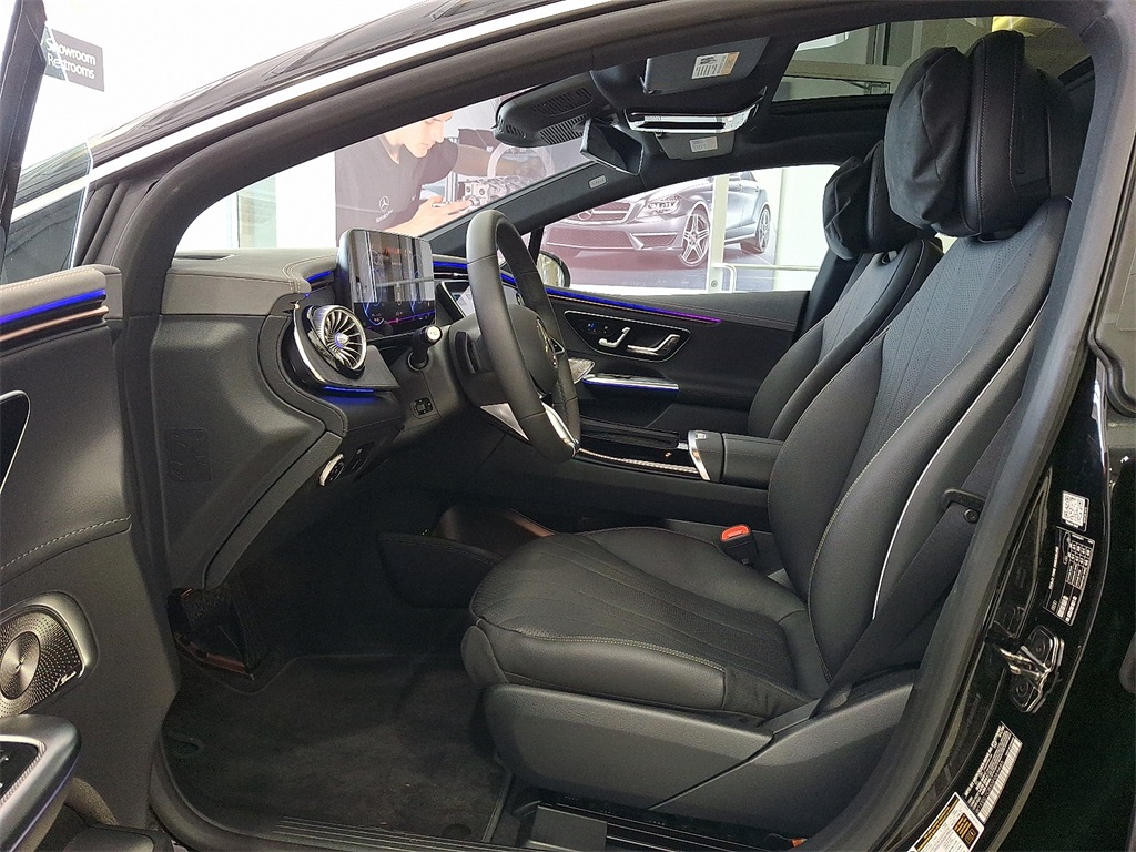 2025 Mercedes Benz EQE Sedan 350 4MATIC photo 12