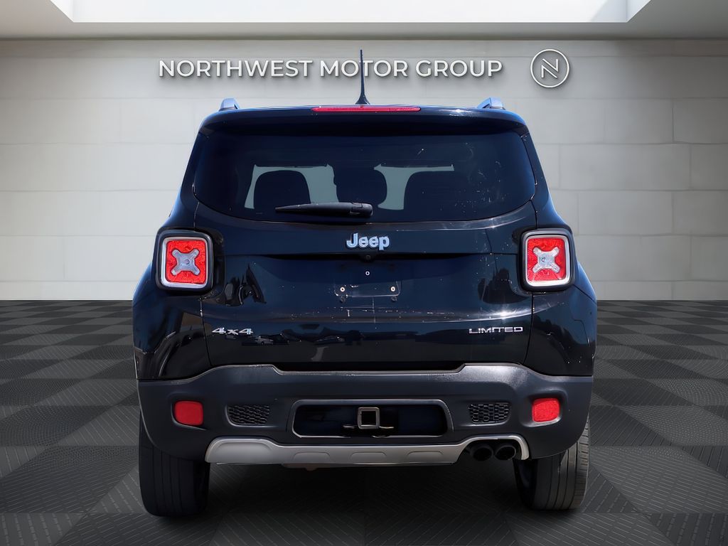2016 Jeep Renegade Limited photo 3