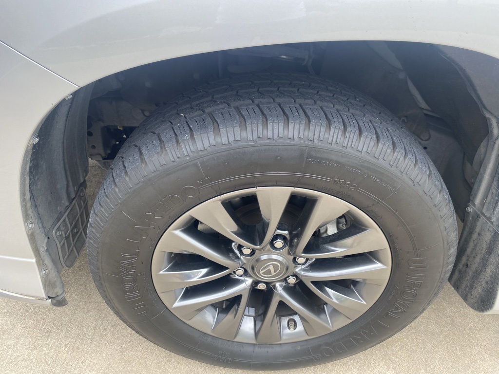 2019 Lexus GX 460 photo 12
