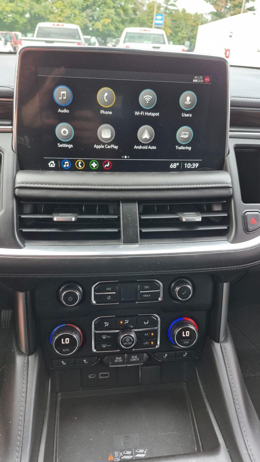 2021 Chevrolet Tahoe Z71 photo 13