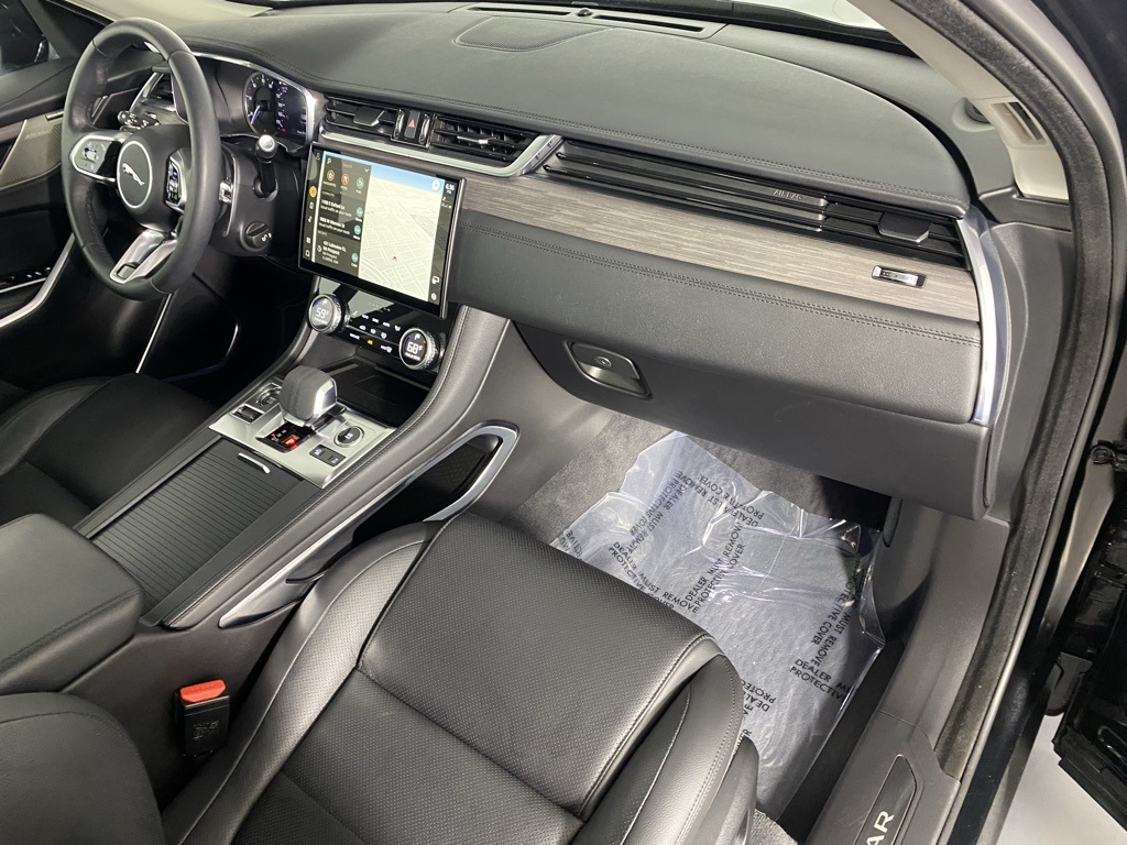 2023 Jaguar F-PACE P250 S photo 30