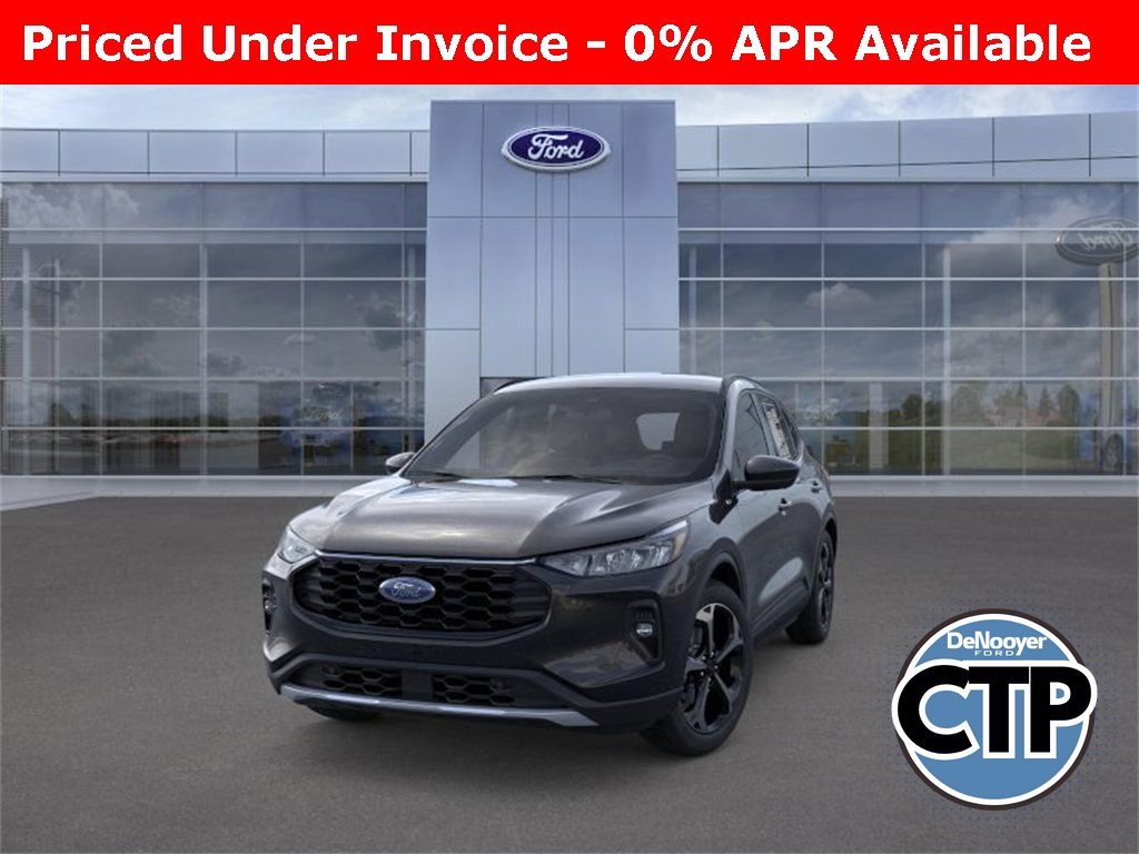 2025 Ford Escape ST-Line Select's photo