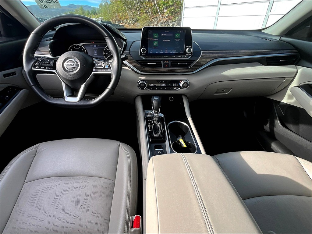 2021 Nissan Altima 2.5 Platinum photo 20