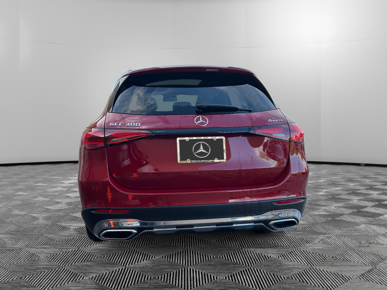 2026 Mercedes Benz GLC 300 4MATIC photo 4