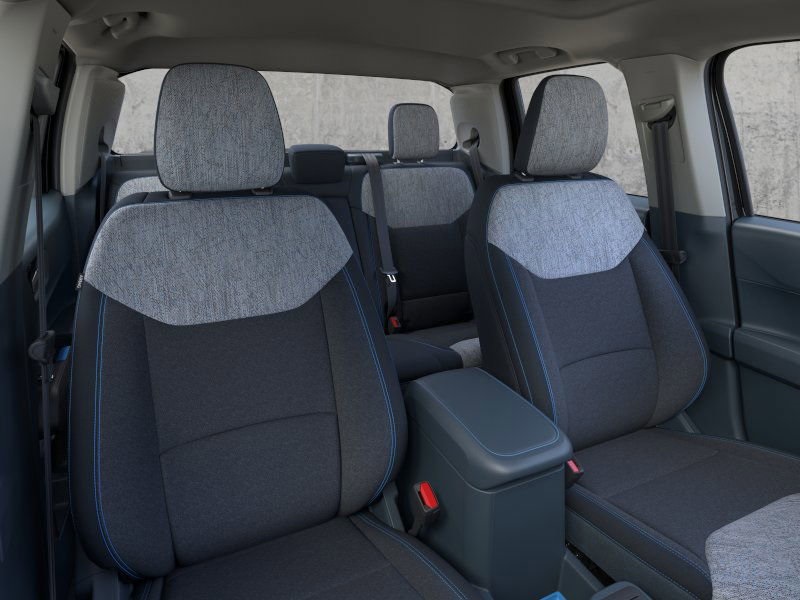 2025 Ford Maverick XLT photo 3