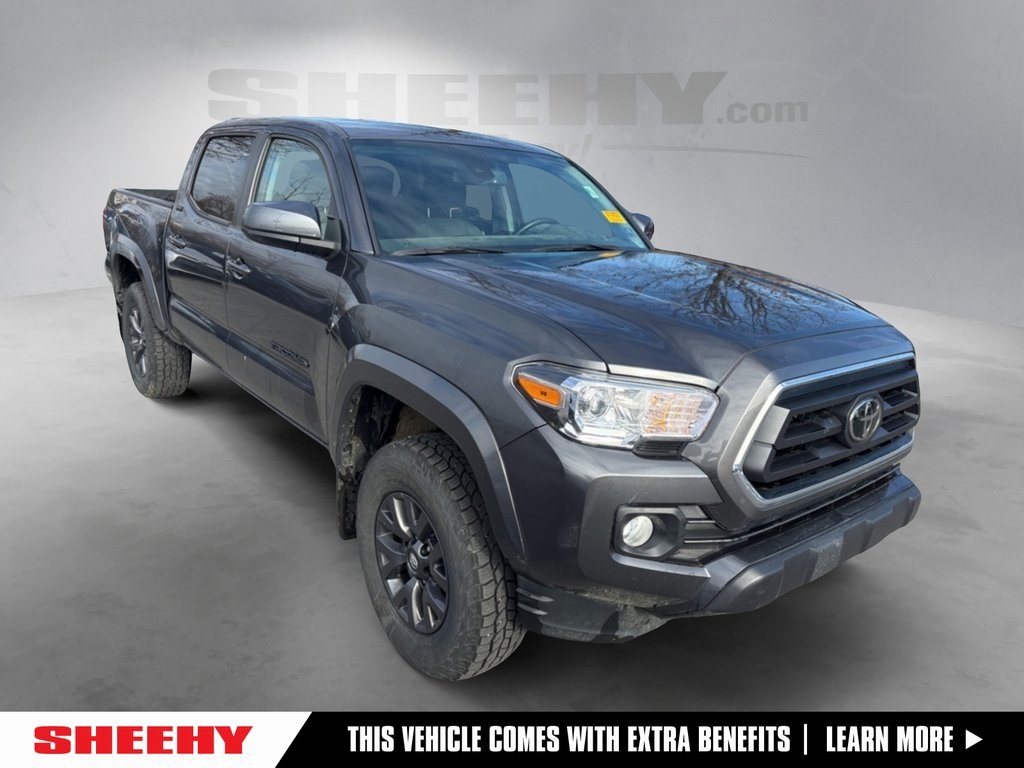 2022 Toyota Tacoma SR5's photo
