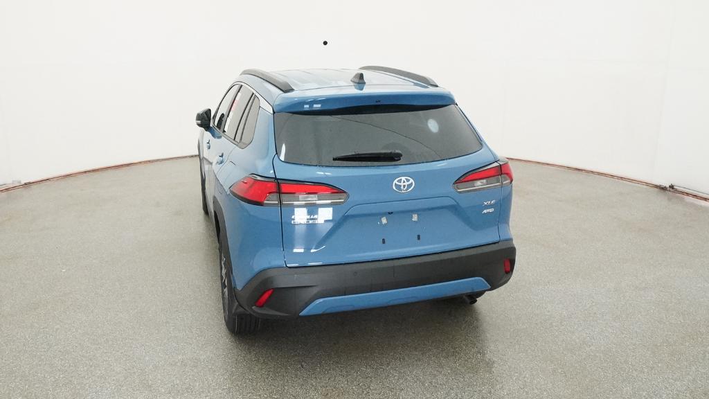 2026 Toyota Corolla Cross XLE photo 16