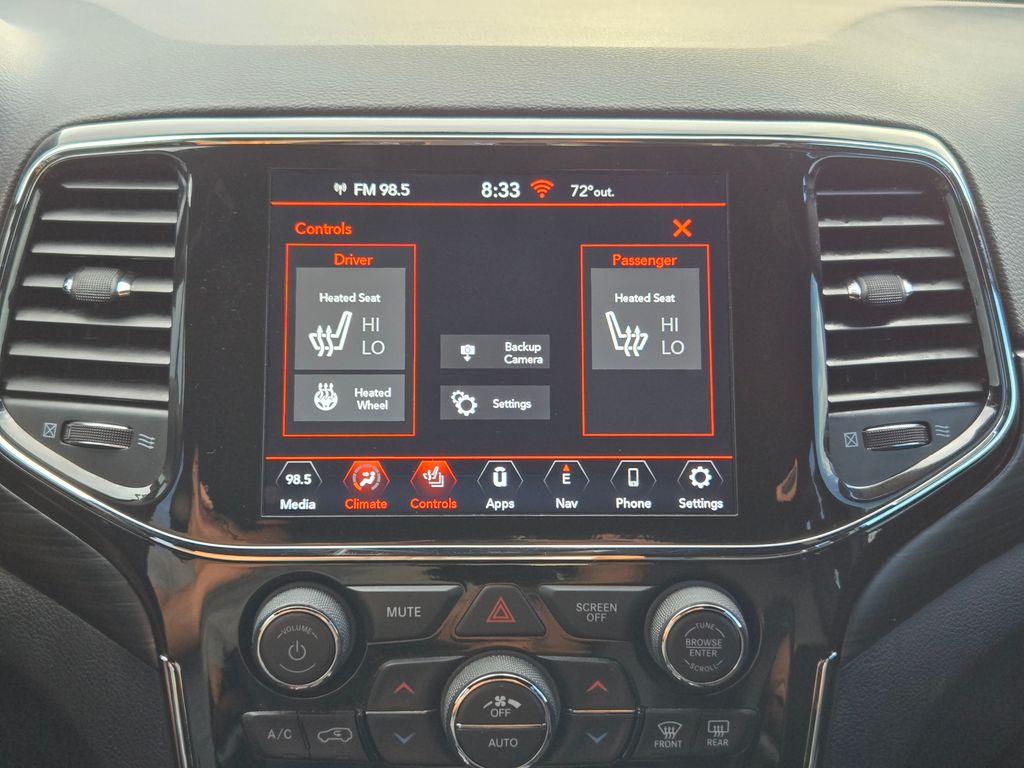 2022 Jeep Cherokee Laredo X photo 18