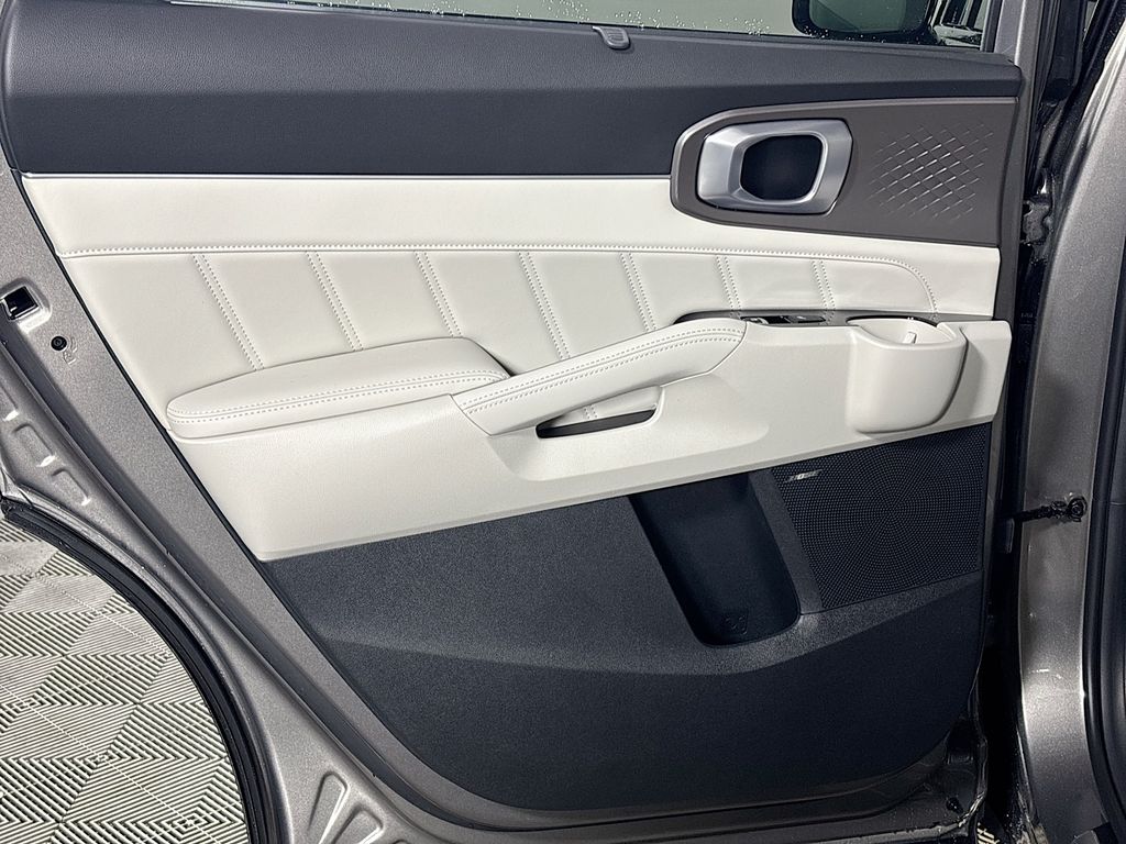 2025 Kia Sorento Hybrid SX Prestige photo 19