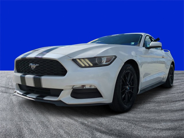 2017 Ford Mustang V6 photo 7