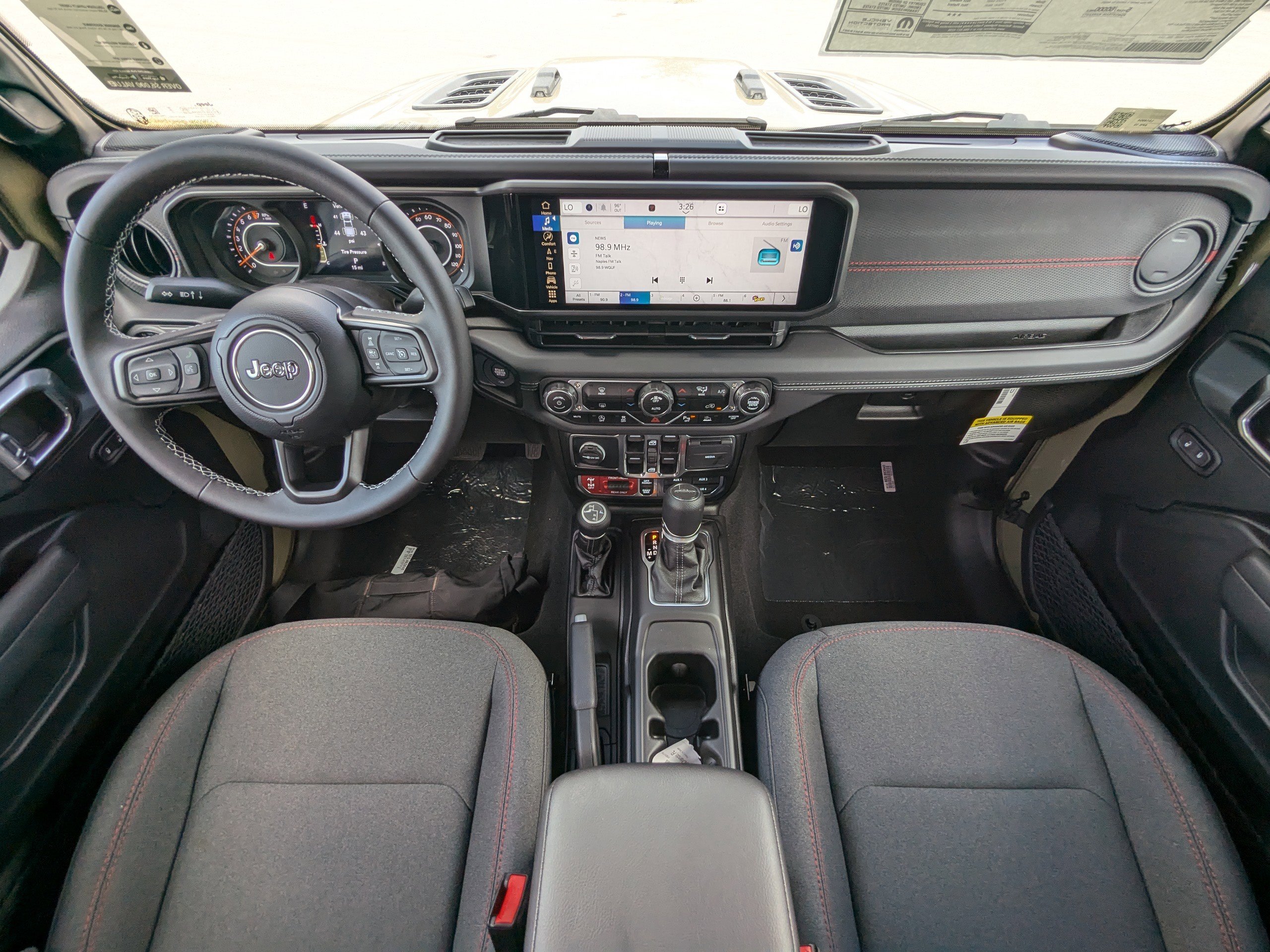 2025 Jeep Gladiator Rubicon photo 15