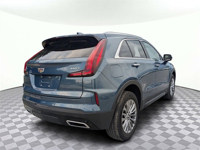 2024 Cadillac XT4 Premium Luxury photo 4