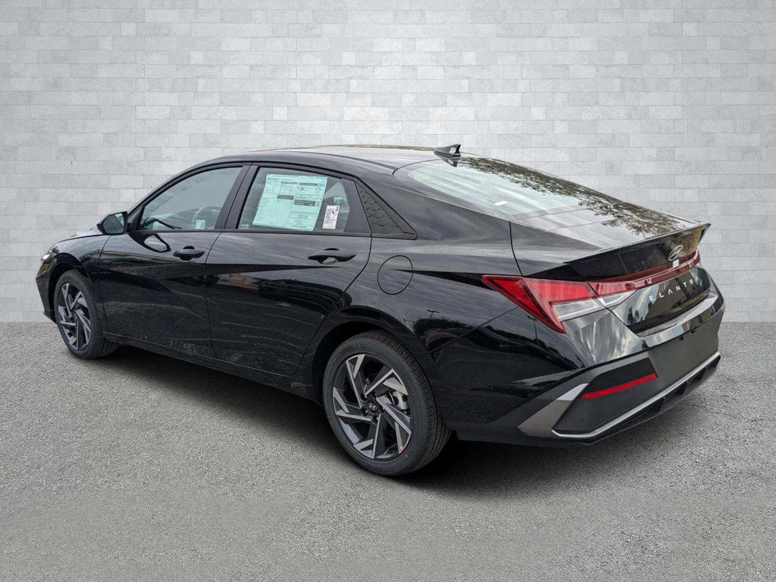 2025 Hyundai Elantra SEL Sport photo 6