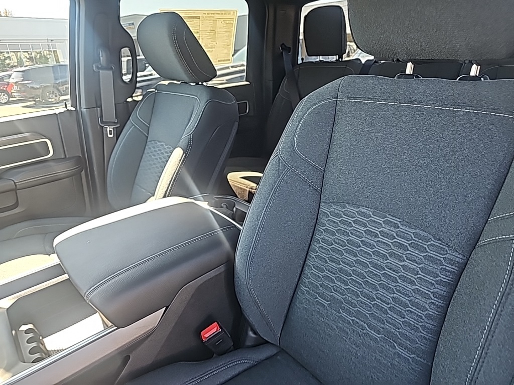 2025 Ram 2500 Big Horn photo 13
