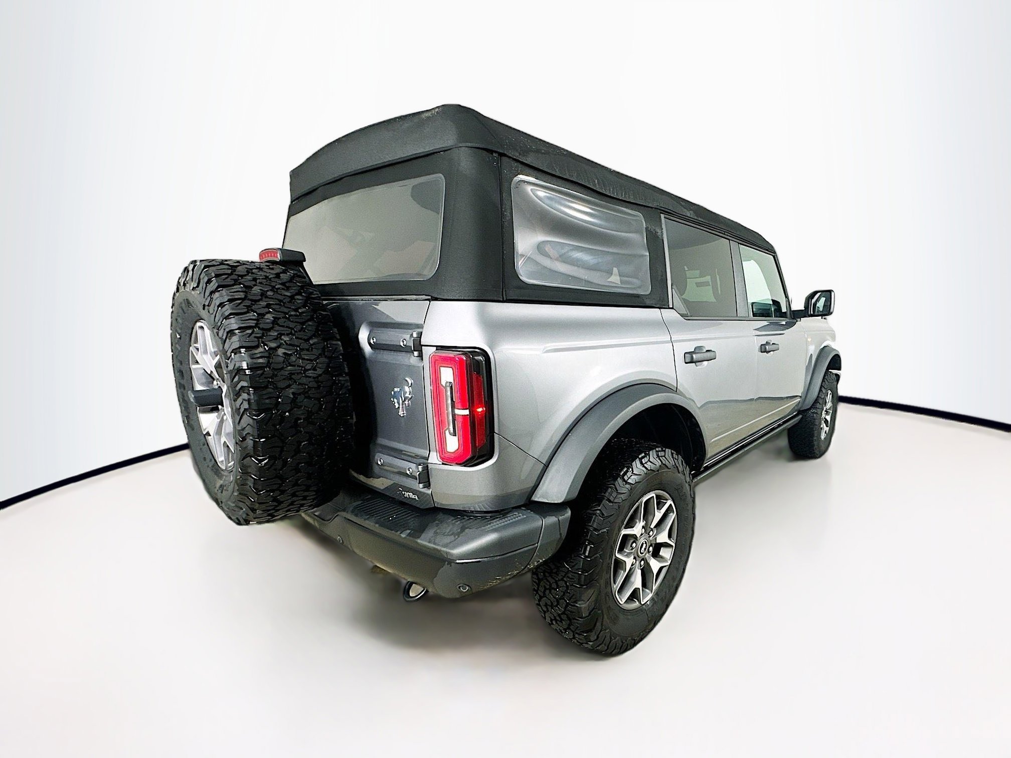 2023 Ford Bronco Badlands photo 6
