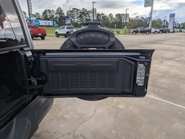 2025 Jeep Wrangler Sport S photo 5