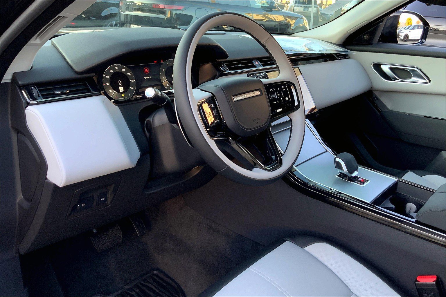 2025 Land Rover Range Rover Velar S photo 6