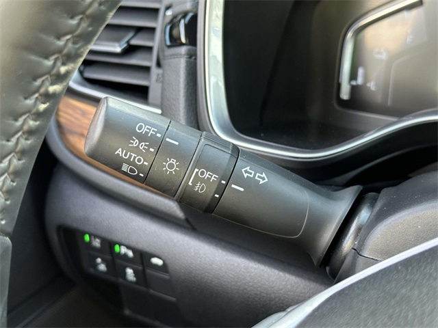 2022 Honda CR-V Hybrid Touring photo 20