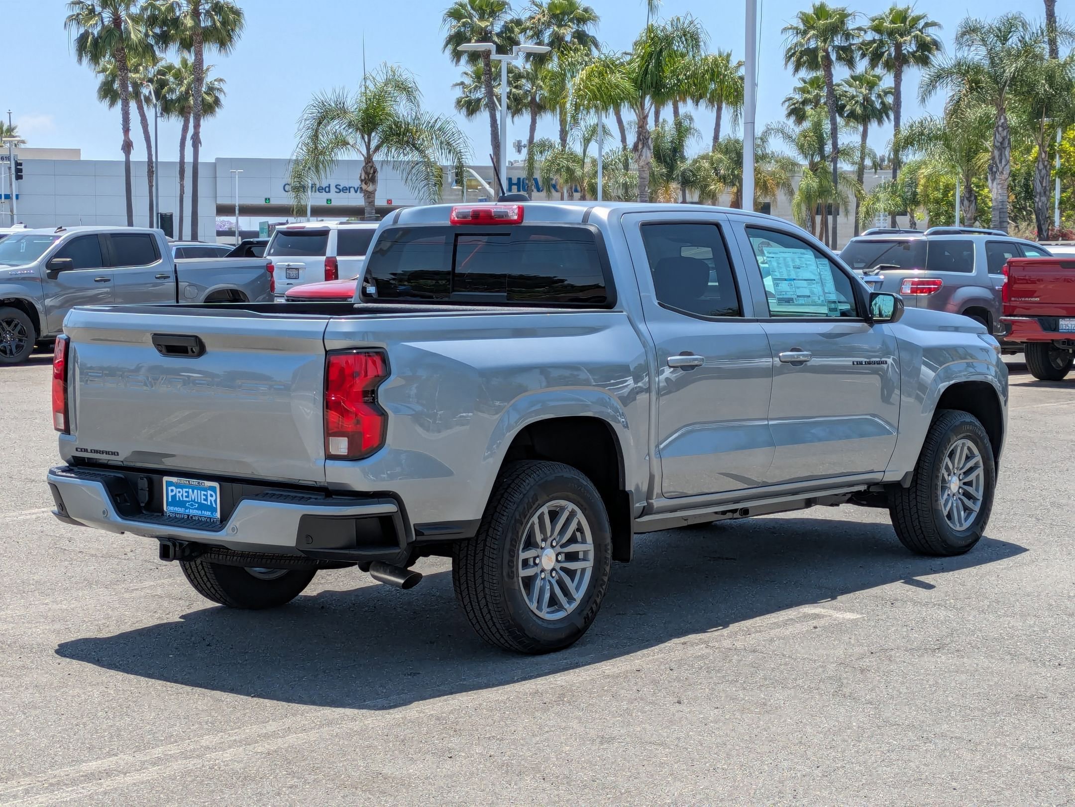 2025 Chevrolet Colorado Work Truck LT photo 5