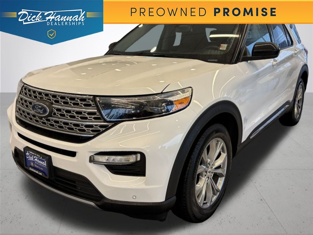 2023 Ford Explorer Limited's photo