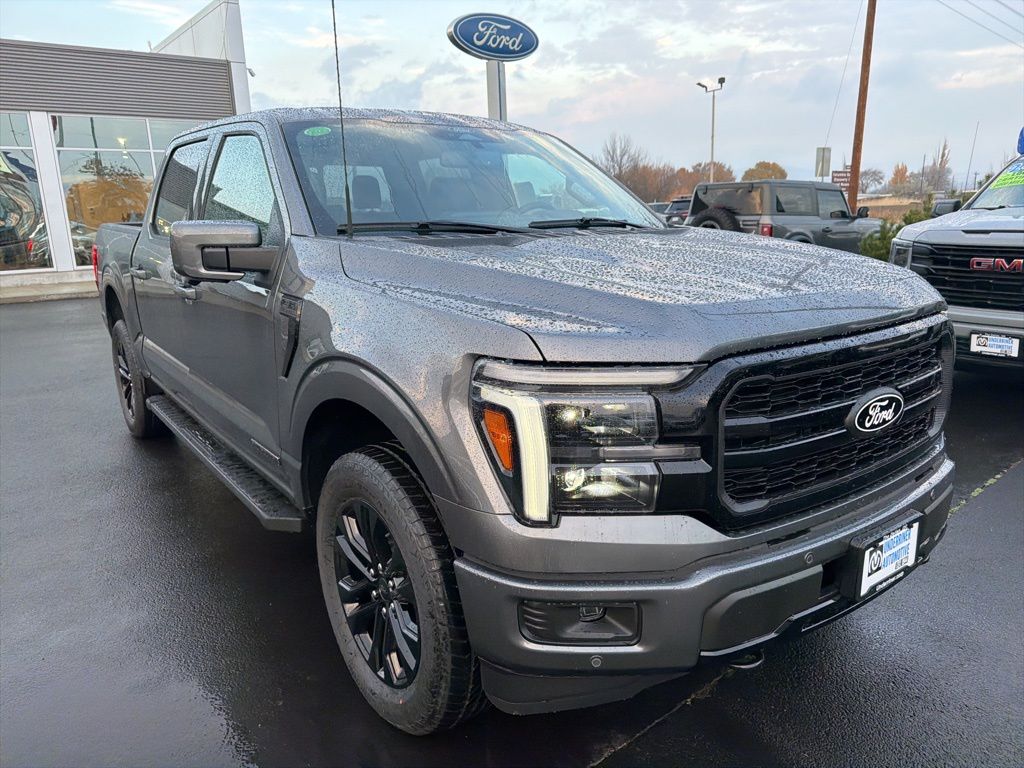 2025 Ford F-150 Lariat's photo