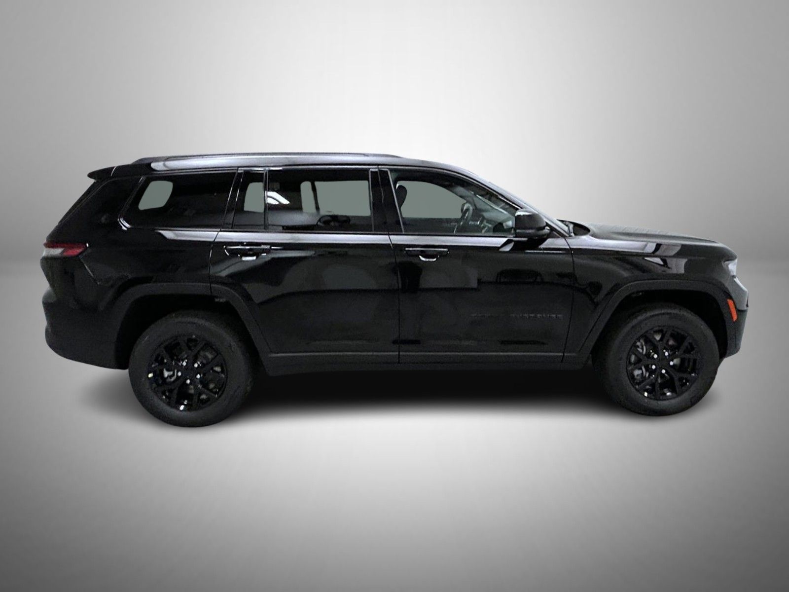 2025 Jeep Grand Cherokee Altitude photo 4