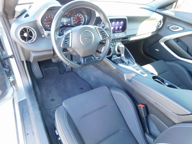 2024 Chevrolet Camaro 1LT photo 17