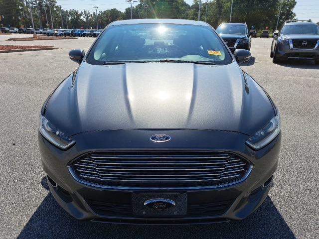 2016 Ford Fusion SE photo 3
