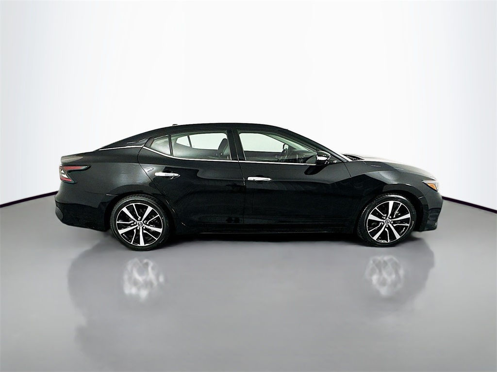 2023 Nissan Maxima SV photo 19