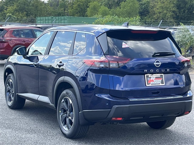 2026 Nissan Rogue SV photo 4