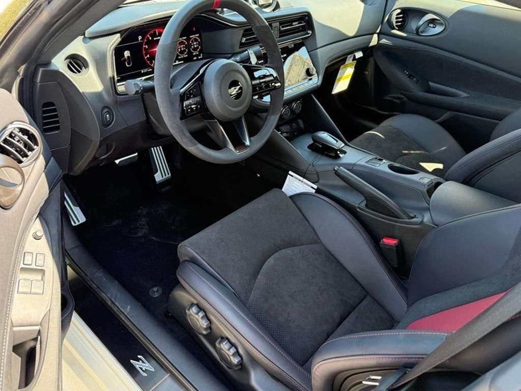 New 2025 White Nissan NISMO image 6