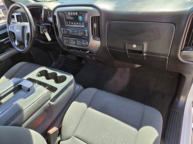 2018 Chevrolet Silverado 1500 LT photo 14