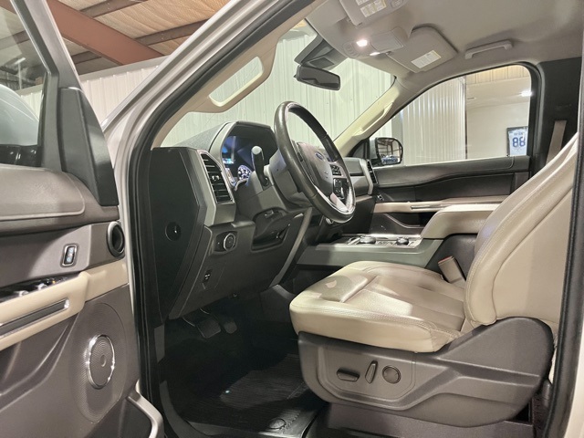 2021 Ford Expedition XLT photo 6