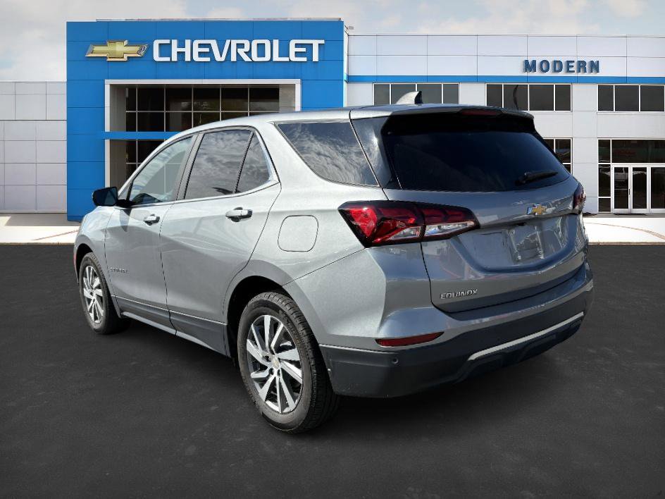2023 Chevrolet Equinox LT photo 3