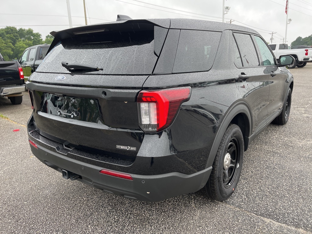 2025 Ford Explorer photo 2