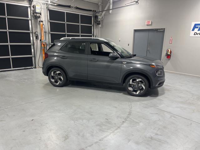 2026 Hyundai Venue SEL's photo