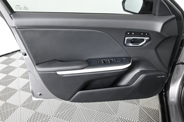 2025 Kia K4 GT-Line photo 15