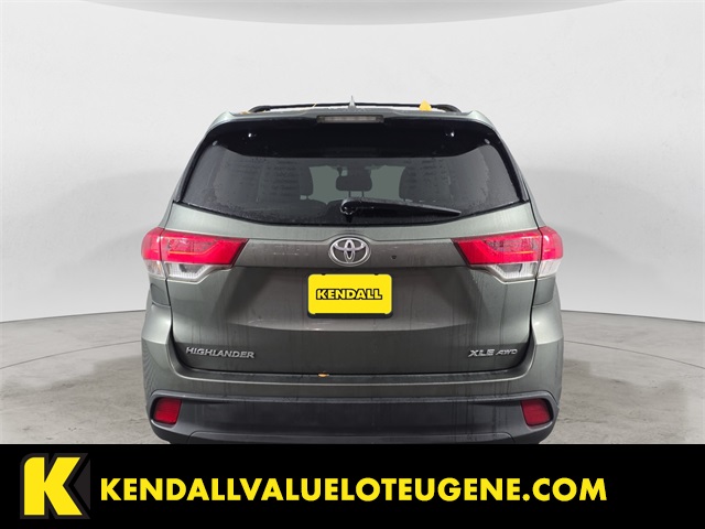 2017 Toyota Highlander SE XLE photo 4