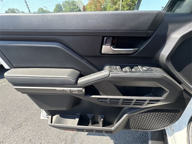 2025 Toyota Tacoma TRD Sport photo 4