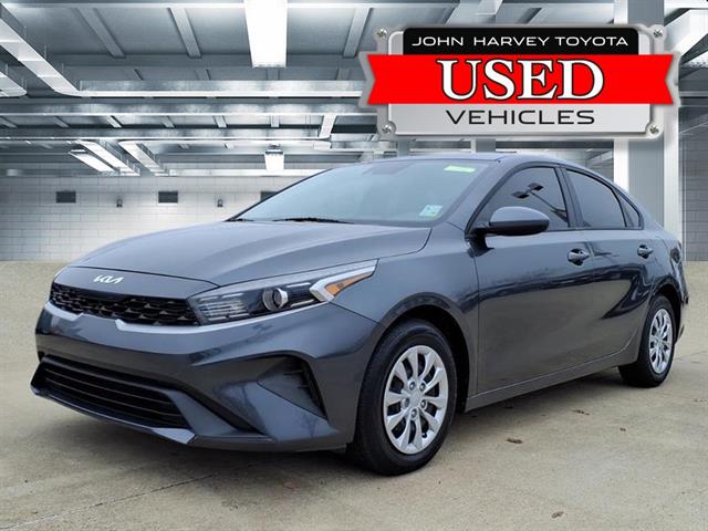 2022 Kia FORTE FE's photo