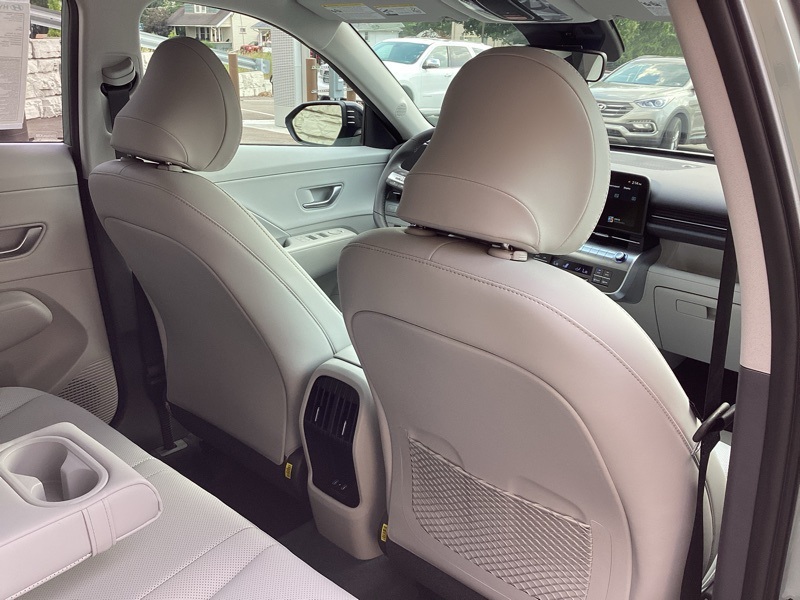 2026 Hyundai Kona SEL photo 15